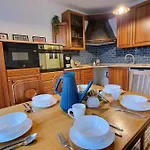 Orientarium Atlas Arena Family House *