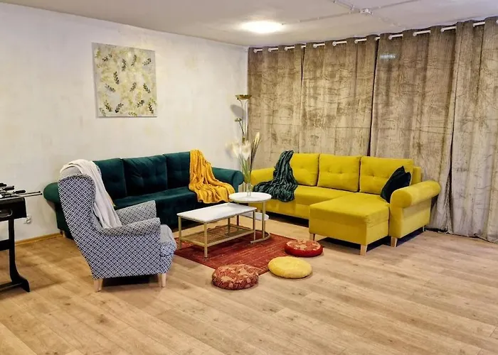 Orientarium Atlas Arena Family House