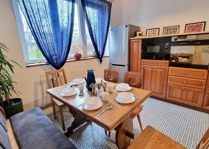 Orientarium Atlas Arena Family House * Łódź