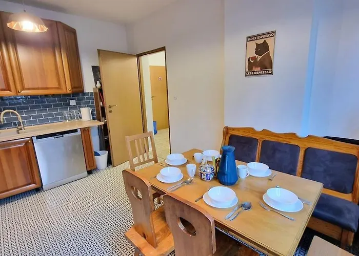 Orientarium Atlas Arena Family House Feriehus *